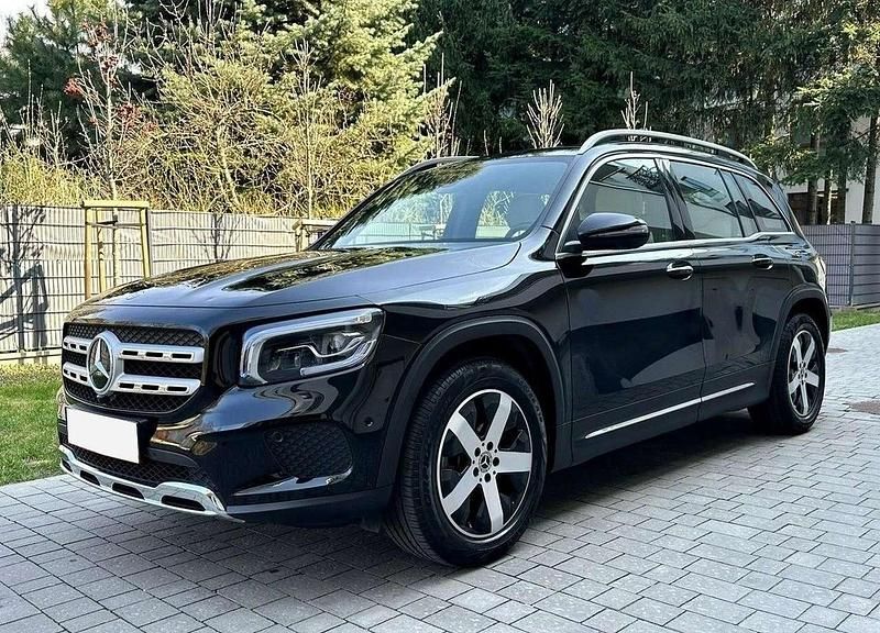 Schwarz Gebraucht 2021 Mercedes GLB250 AMG SUV | 34.000 € (Superpreis) - Bild 1/4