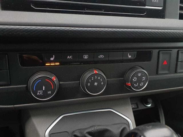 Gebraucht VW Transporter 83 kW (113 PS) 2021 Candyweiß Van