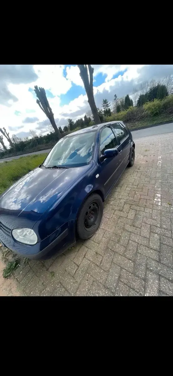 Gebraucht VW Golf IV 75 PS (55 kW) 2001 Blau Limousine
