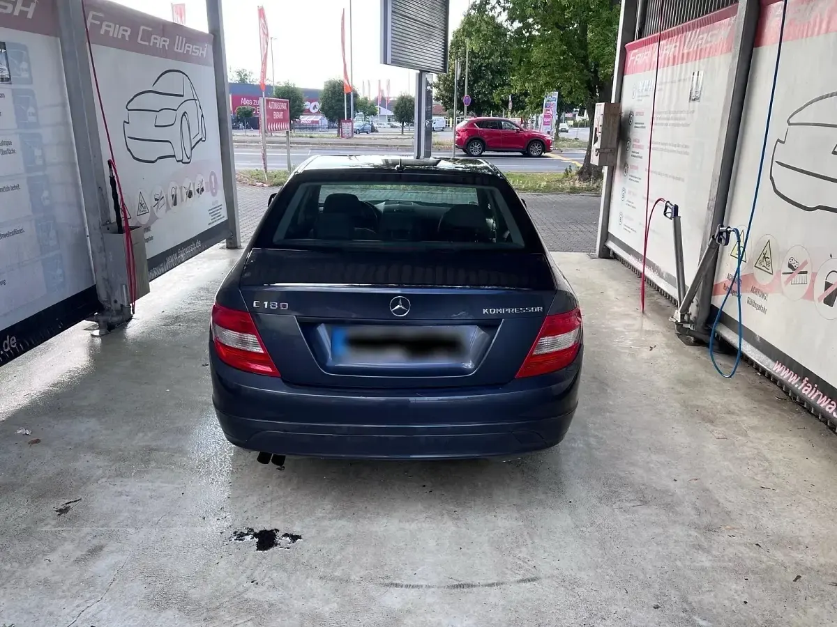 Gebraucht Mercedes C180 Avantgarde 156 PS (114 kW) 2007 Schwarz Limousine