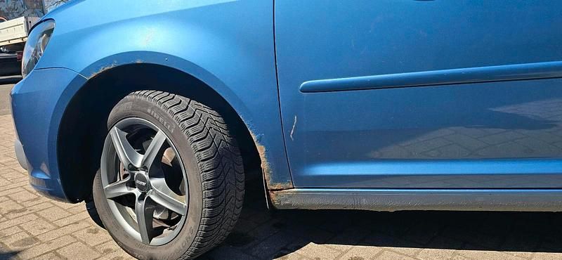 Gebraucht VW Touran 140 PS (102 kW) 2012 Blau Van / Kleinbus