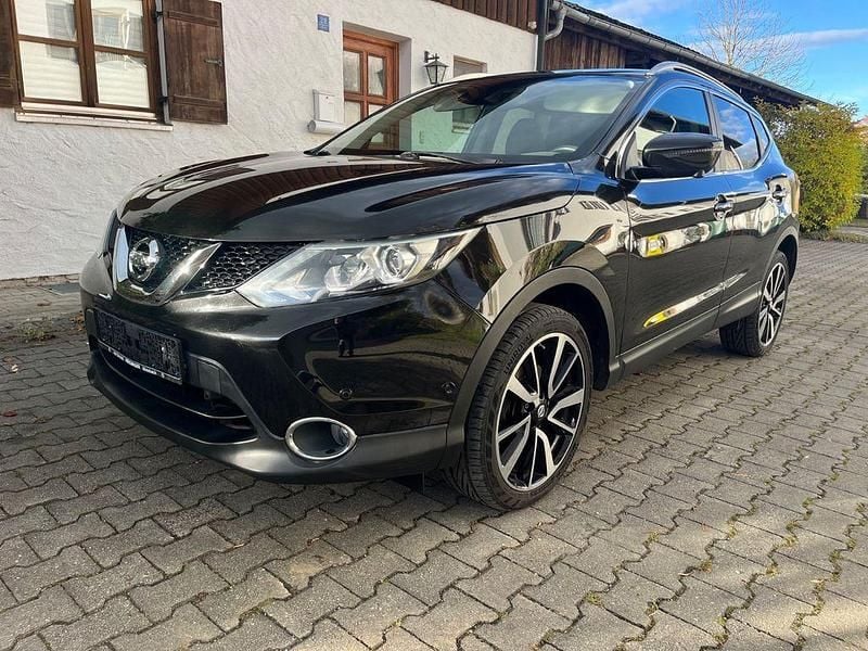 Schwarz Gebraucht 2016 Nissan Qashqai N-Vision SUV | 12.590 € (Guter Preis) - Bild 1/4