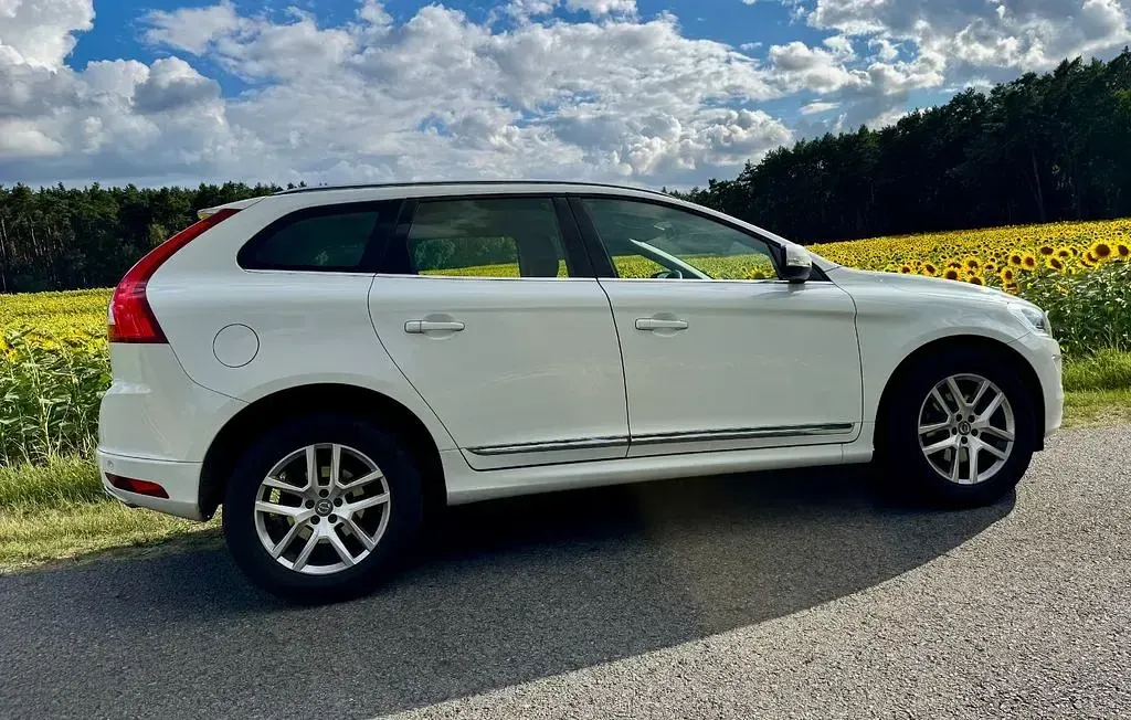 Gebraucht Volvo XC60 Summum 190 PS (139 kW) 2017 Weiß SUV