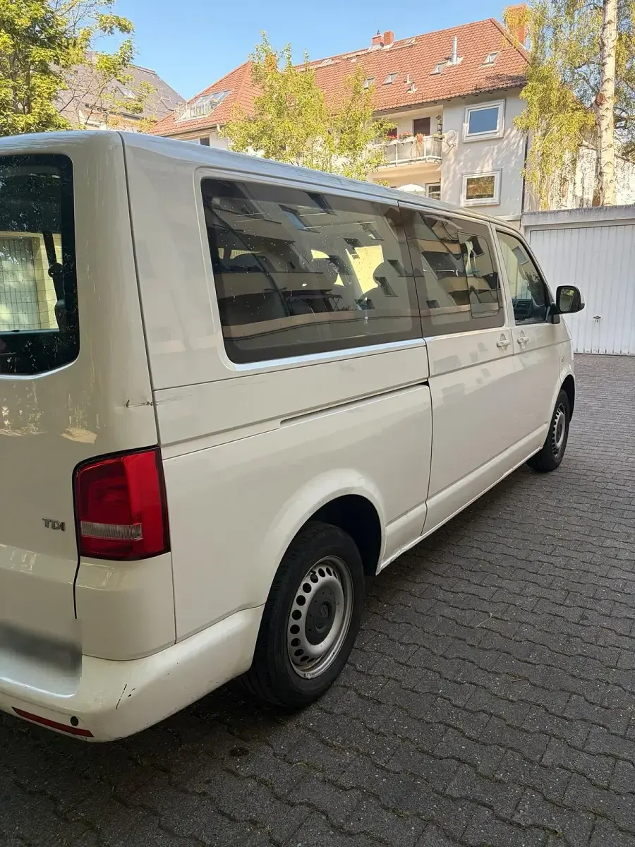 Gebraucht VW Caravelle 140 PS (102 kW) 2012 Weiß Van
