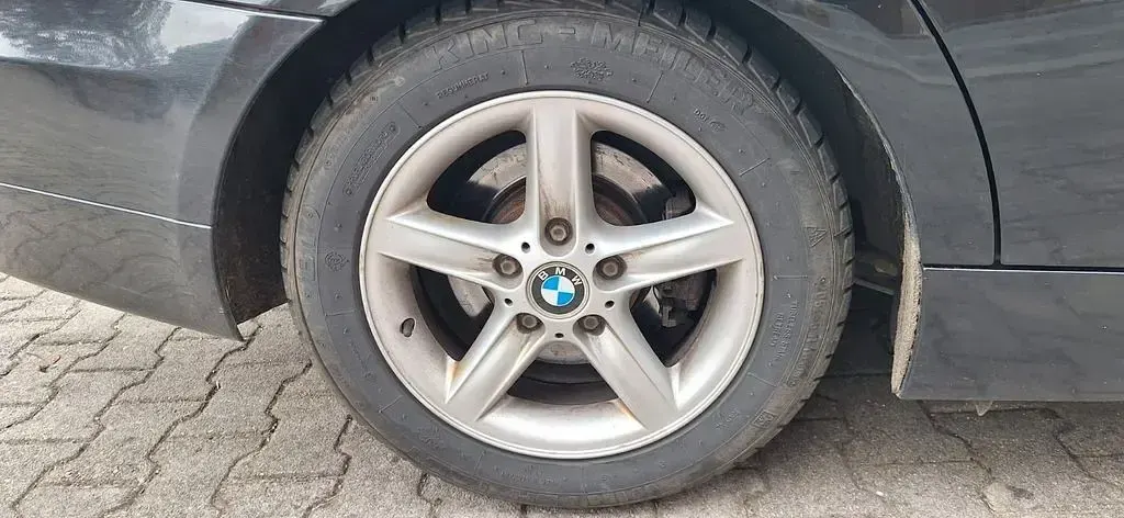 Gebraucht BMW 318 129 PS (94 kW) 2006 Schwarz Kombi