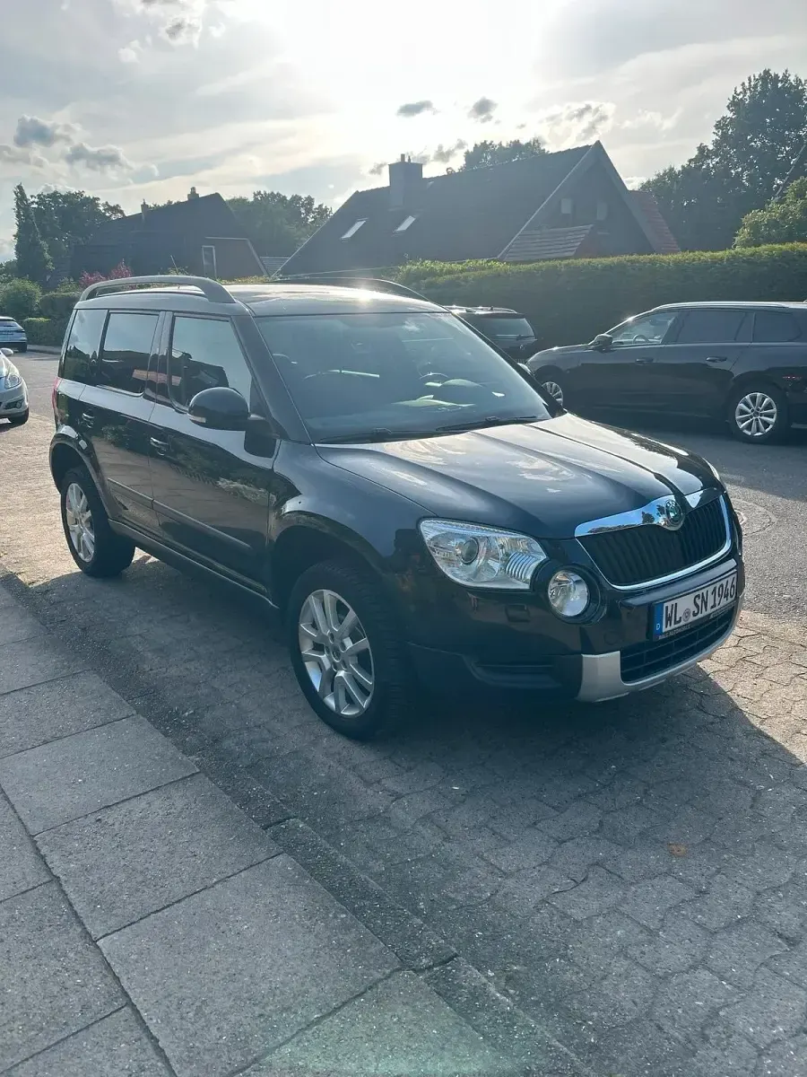 Gebraucht Skoda Yeti Ambiente 105 PS (77 kW) 2011 Schwarz SUV