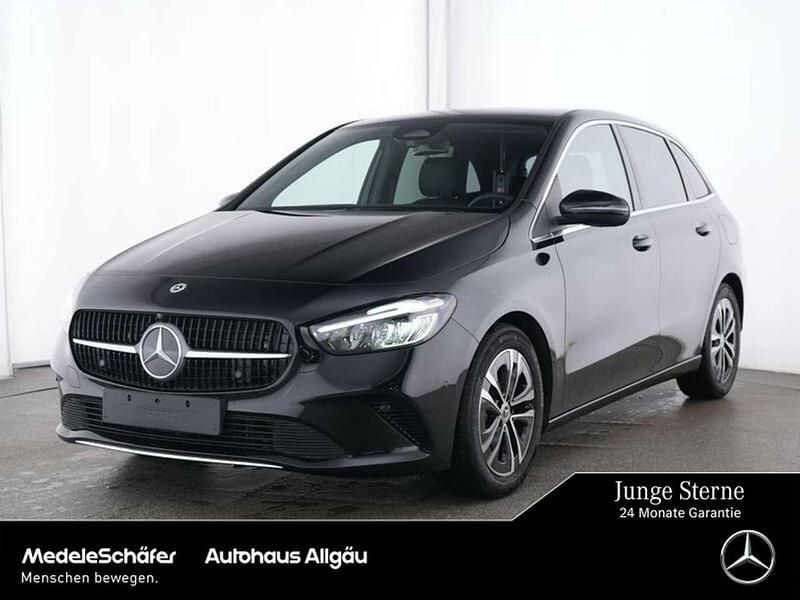 Lack kosmosschwarz Gebraucht 2024 Mercedes B180 Progressive Van / Kleinbus | 30.770 € (Guter Preis) - Bild 1/4