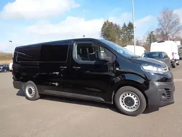 Używany Citroën Jumpy 122 KM (89 kW) 2021 Czarny Minivan