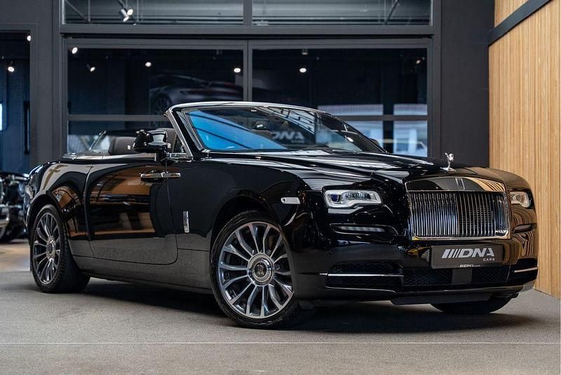 Usata Rolls Royce Dawn 562 CV (413 kW) 2017 Nero Cabrio