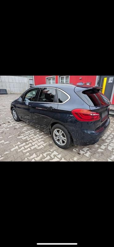 Używany BMW 218 2018 Niebieski SUV