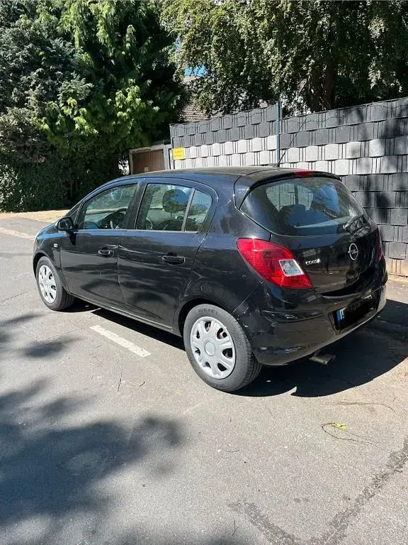 Gebraucht Opel Corsa 80 PS (58 kW) 2009 Schwarz Kleinwagen