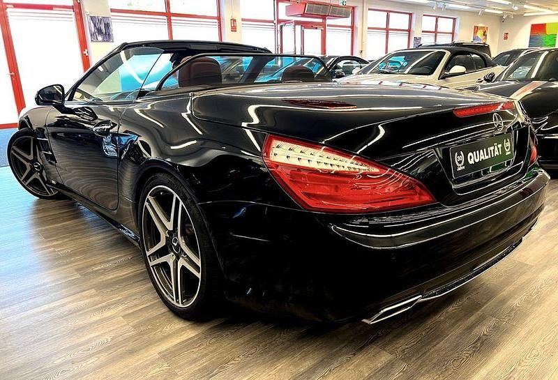 Gebraucht Mercedes SL350 AMG 306 PS (225 kW) 2012 Schwarz Cabrio