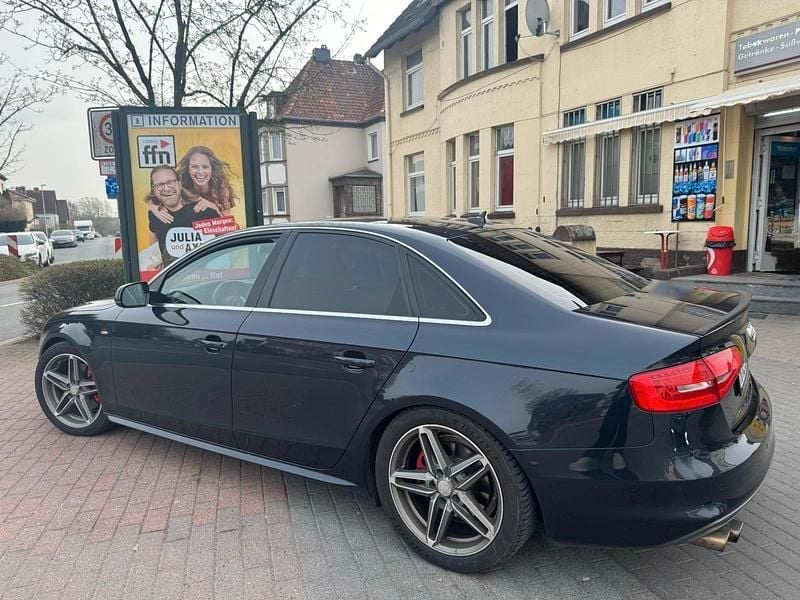 Gebraucht Audi A4 Comfort 224 PS (164 kW) 2016 Grau Limousine