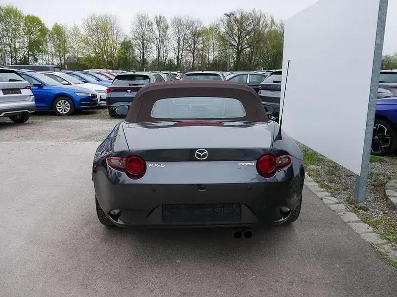 Second-hand Mazda MX5 184 CP (135 kW) 2024 Gri Cabrio