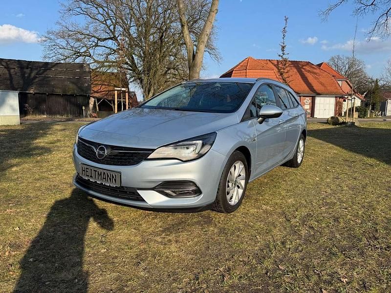 Gebraucht Opel Astra Basis 122 PS (89 kW) 2021 Silber metallic Kombi