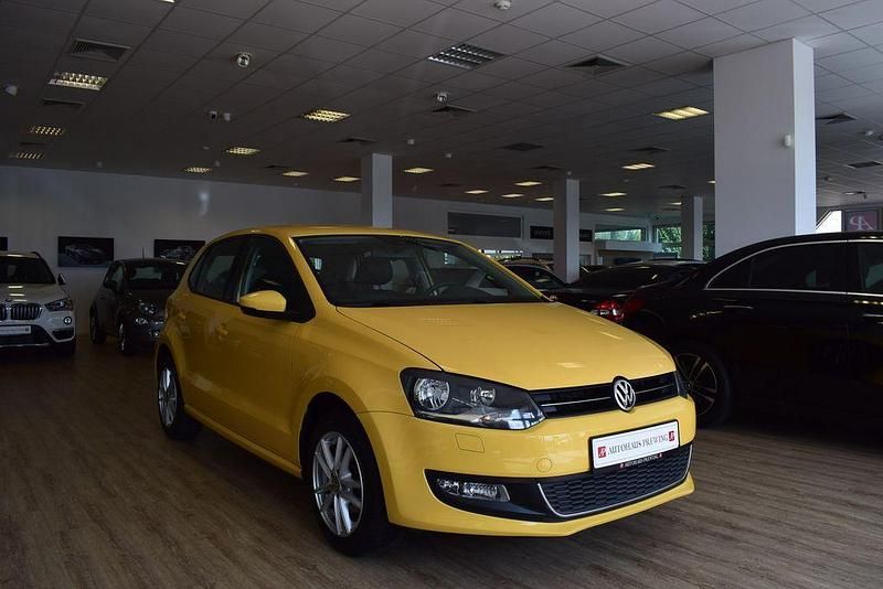 Gebraucht VW Polo Highline 86 PS (63 kW) 2010 Savanna gelb Limousine