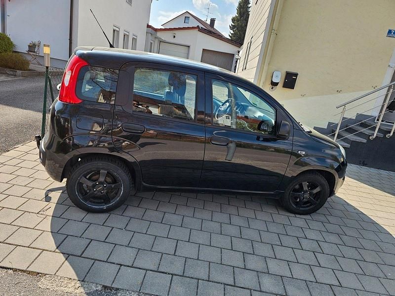 Gebraucht Fiat Panda 69 PS (50 kW) 2017 Schwarz Kleinwagen