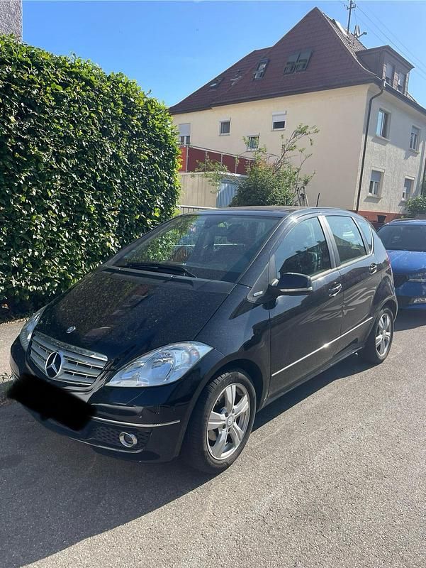 Schwarz Gebraucht 2010 Mercedes A160 Kleinwagen | 2.500 € (Fairer Preis) - Bild 1/4