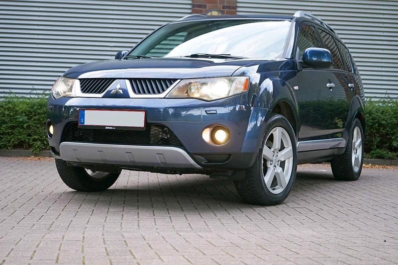 Blau Gebraucht 2008 Mitsubishi Outlander Intense SUV | 4.950 € (Fairer Preis) - Bild 1/4