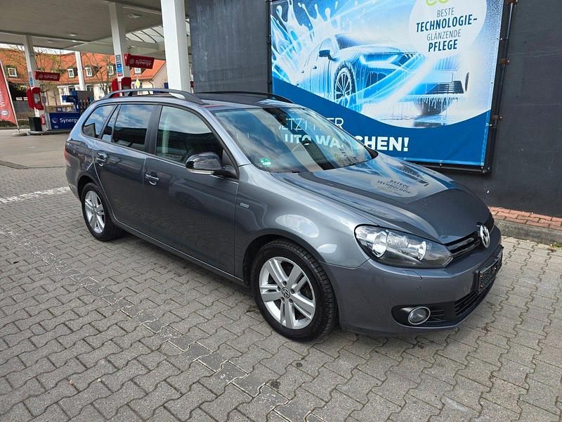 Gebraucht VW Golf VII Match 105 PS (77 kW) 2012 Grau Kombi