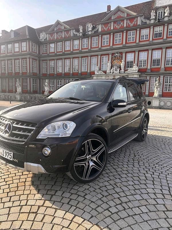 Gebraucht Mercedes ML420 AMG 306 PS (225 kW) 2007 Schwarz SUV