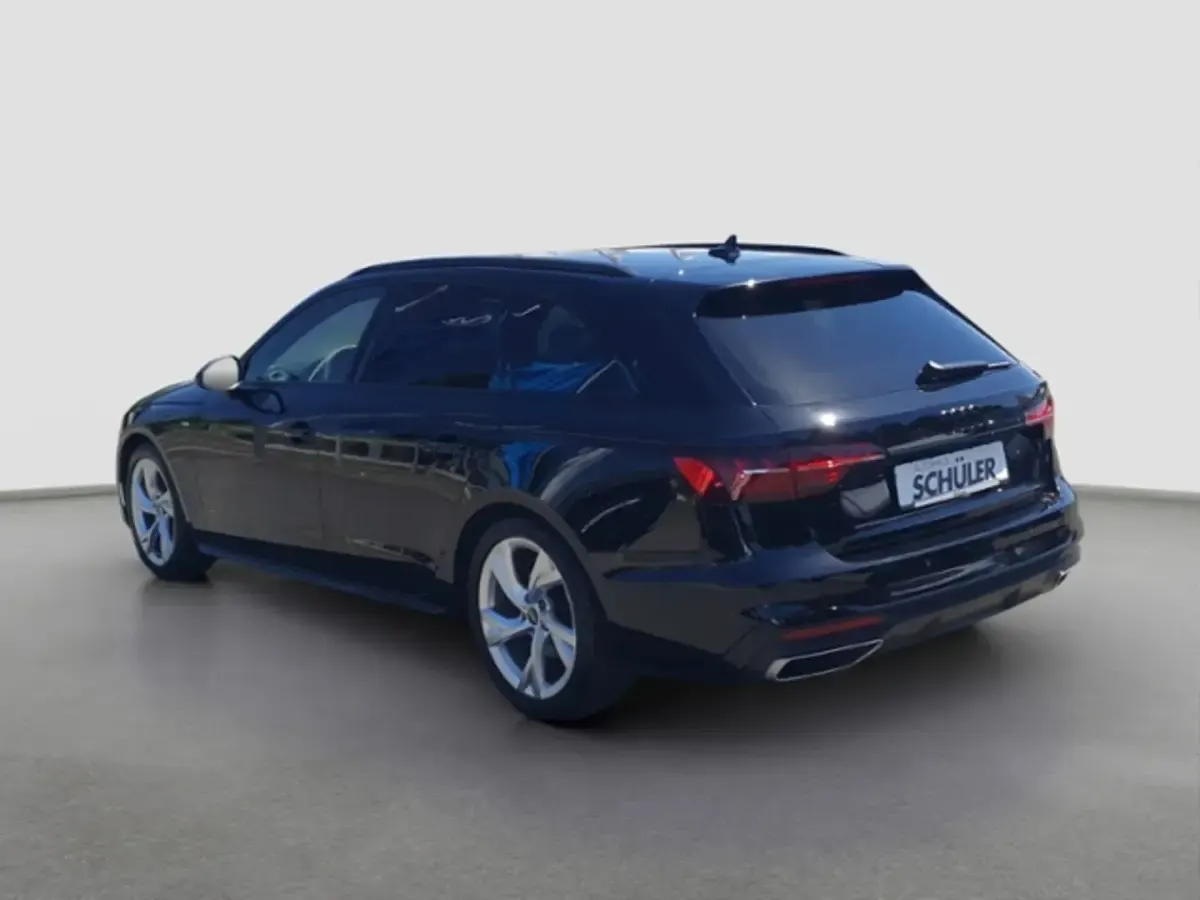 Gebraucht Audi A4 S-Line 150 PS (110 kW) 2023 Schwarz (mythosschwarz metallic) Kombi