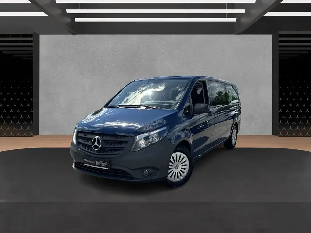 Gebraucht Mercedes Vito 136 PS (100 kW) 2021 Stahlblau Van