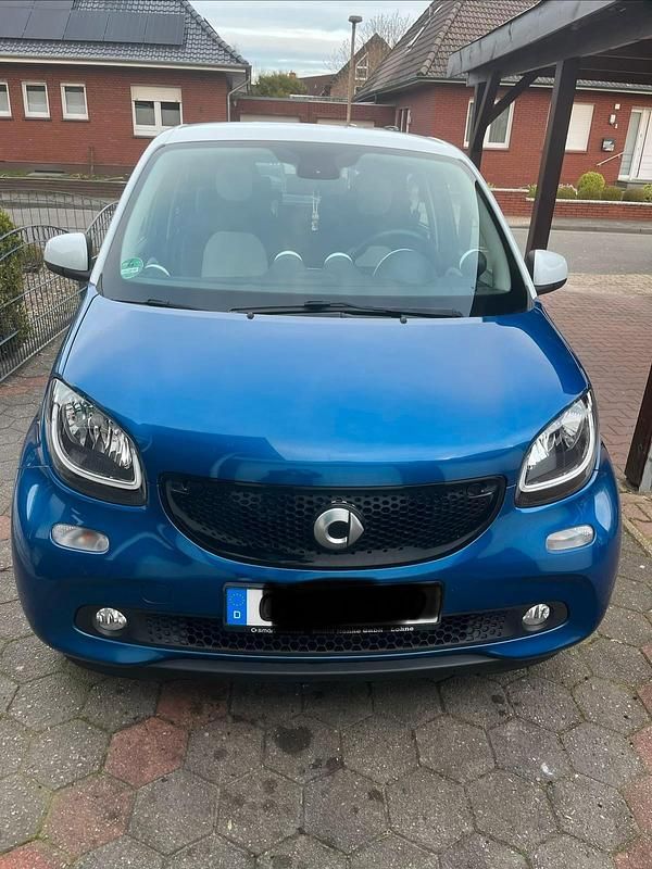 Gebraucht Smart ForFour Passion 71 PS (52 kW) 2015 Blau Kleinwagen