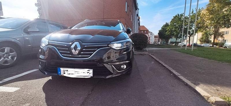 Gebraucht Renault Mégane IV Bose Edition 131 PS (96 kW) 2017 Schwarz Limousine