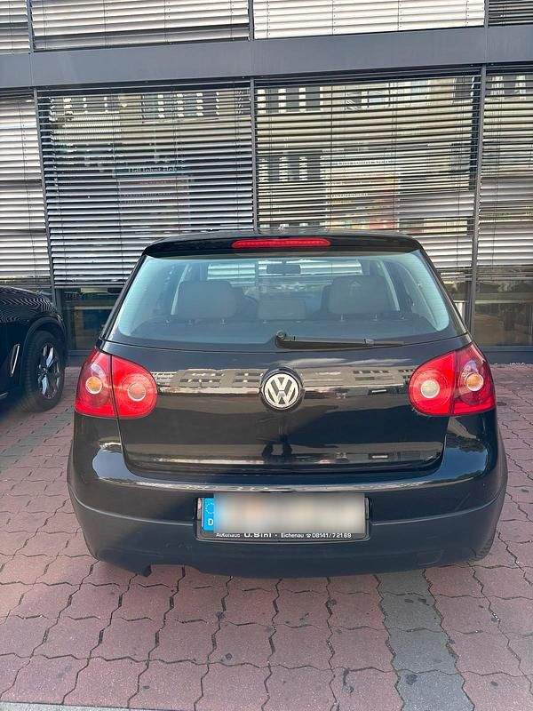 Schwarz Gebraucht 2005 VW Golf V Limousine | 2.200 € - Bild 1/4