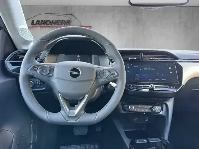 Neu Opel Corsa Edition 101 PS (74 kW) 2025 Weiß Limousine