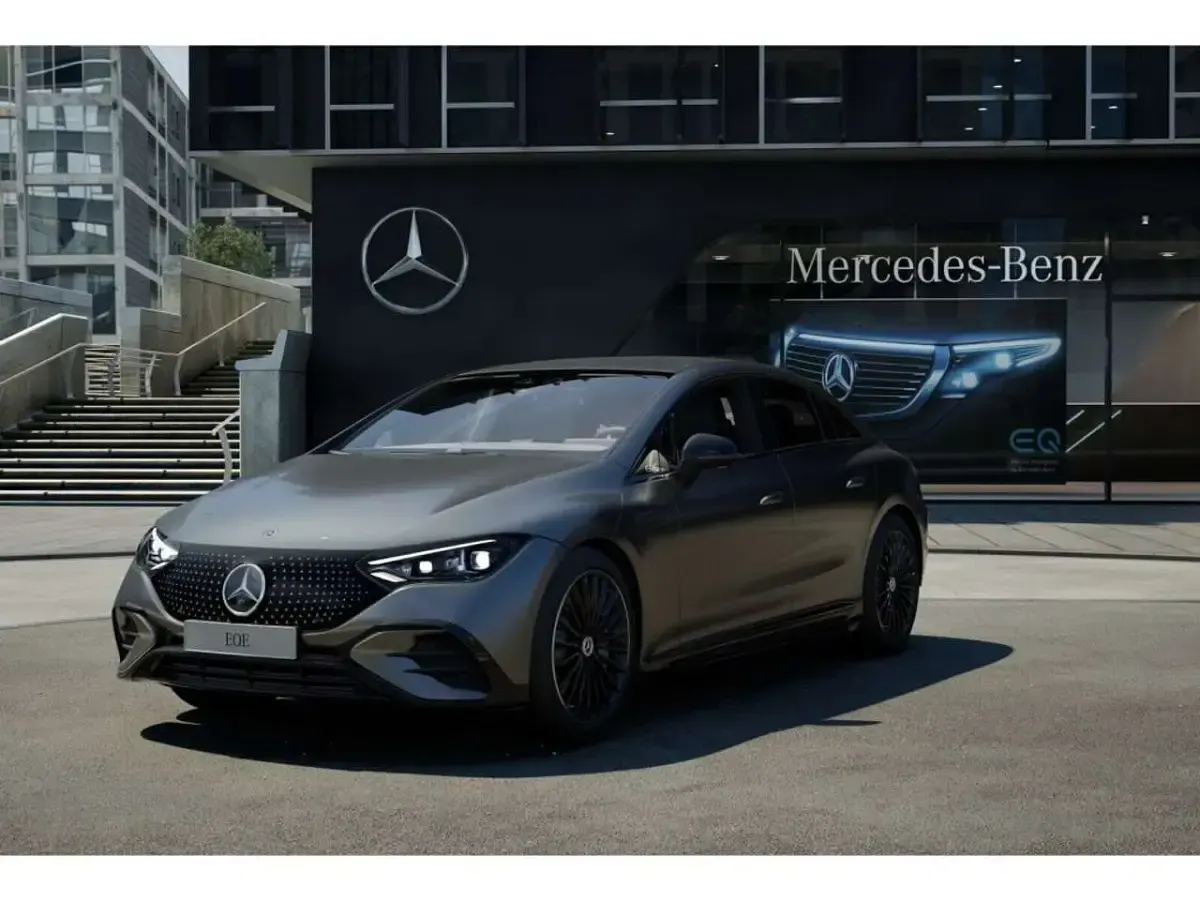 Gebraucht Mercedes EQE300 AMG 180 kW (245 PS) 2025 Grau Limousine