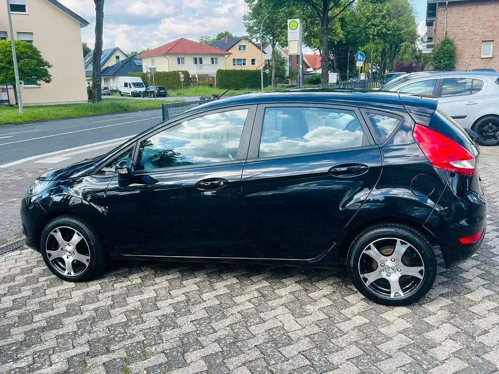 Gebraucht Ford Fiesta Trend 82 PS (60 kW) 2009 Schwarz Limousine