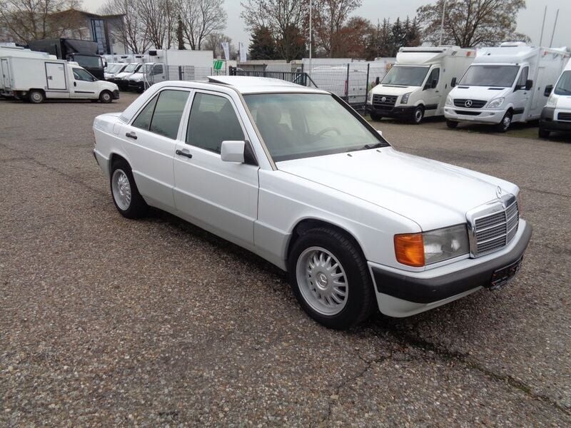 Gebraucht Mercedes 190 90 PS (66 kW) 1992 Weiß Limousine