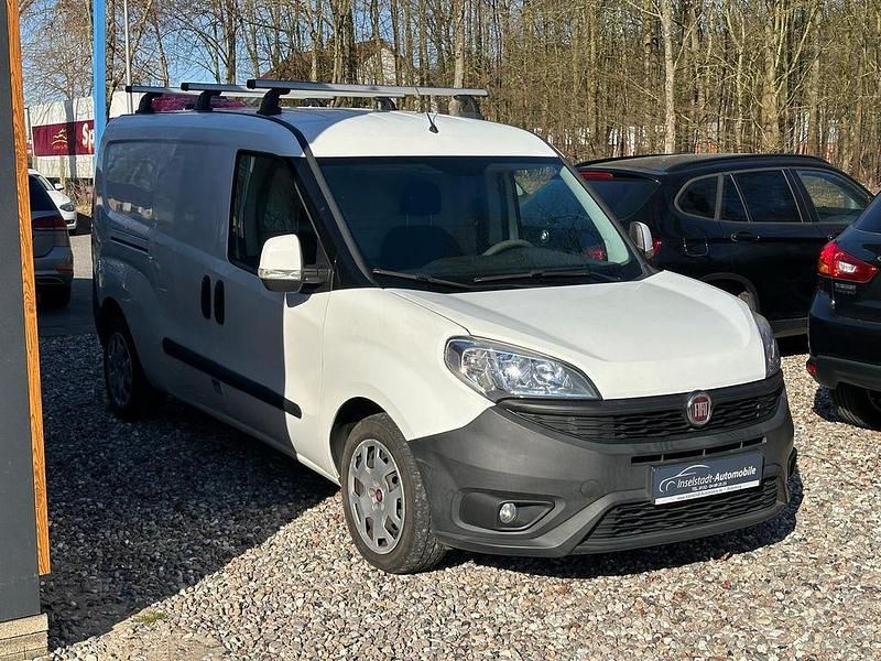 Gebraucht Fiat Doblò 101 PS (74 kW) 2017 Weiß Van / Kleinbus