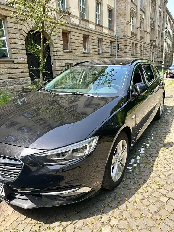Gebraucht Opel Insignia Selection 170 PS (125 kW) 2017 Schwarz Kombi