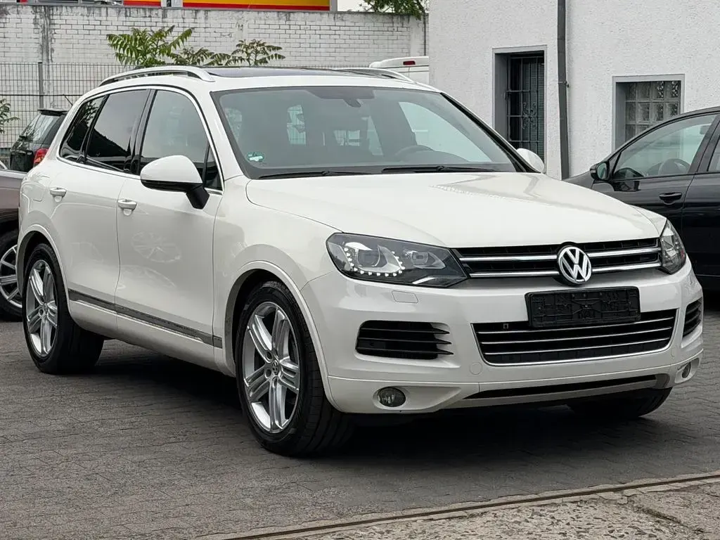 Gebraucht VW Touareg 239 PS (175 kW) 2011 Weiß SUV