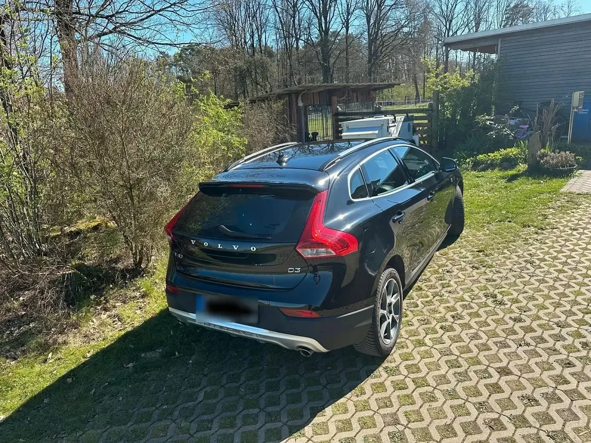 Gebraucht Volvo V40 CC 150 PS (110 kW) 2016 Schwarz Kombi