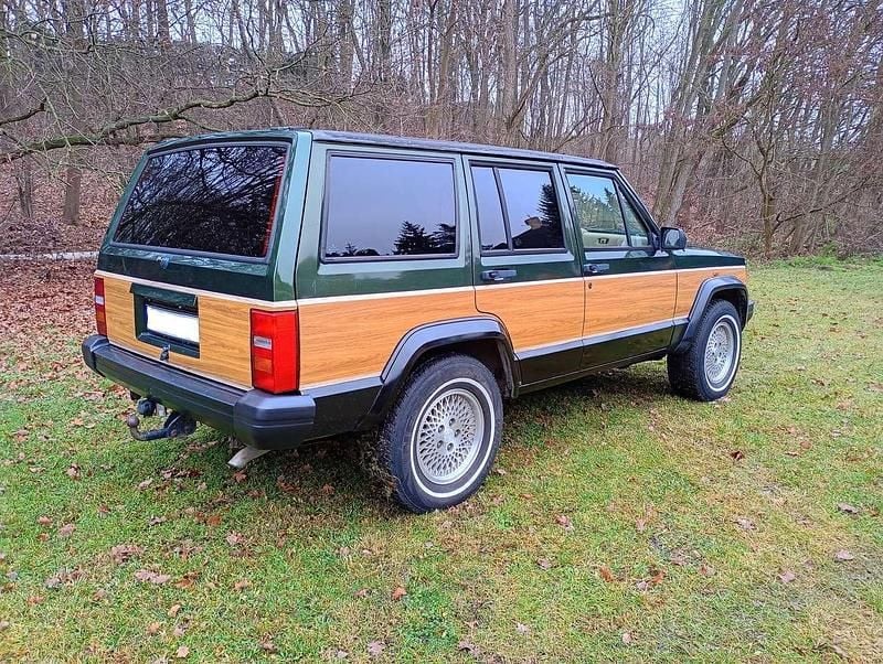 Gebraucht Jeep Cherokee 184 PS (135 kW) 1995 Grün SUV