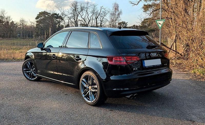 Gebraucht Audi A3 Ambition 125 PS (91 kW) 2015 Schwarz Limousine
