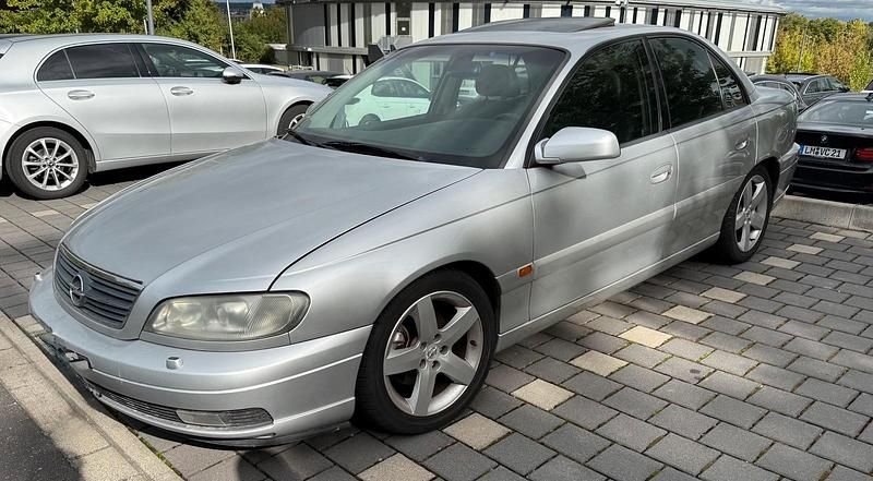 Gebraucht 2000 Opel Omega Limousine | 1.799 € (Superpreis) - Bild 1/4