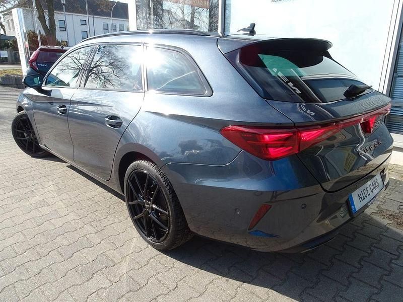 Gebraucht Cupra Leon 150 PS (110 kW) 2025 Grau Limousine