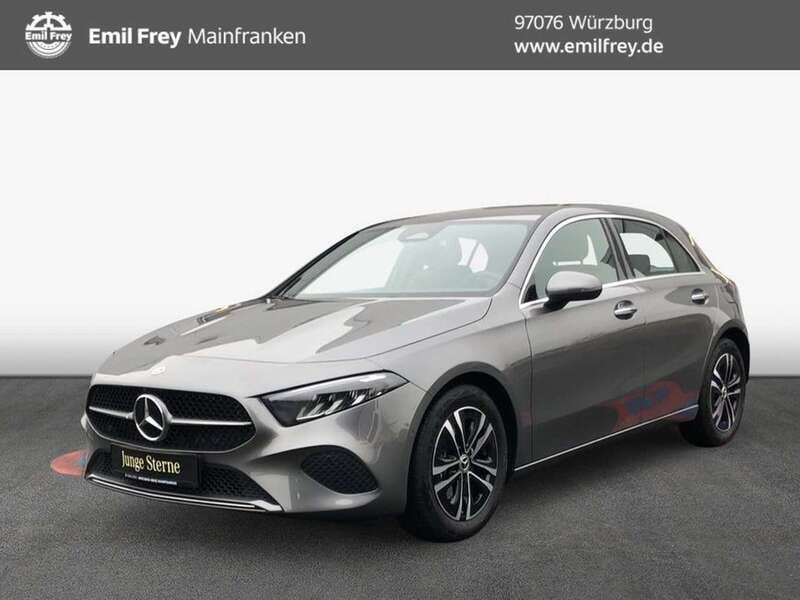Mountaingrau metallic Gebraucht 2023 Mercedes A180 Advanced Plus Limousine | 28.900 € (Fairer Preis) - Bild 1/4