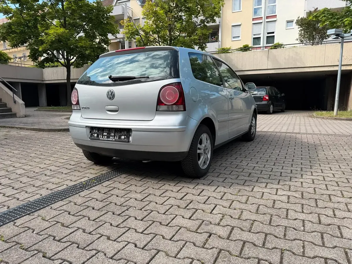 Gebraucht VW Polo 60 PS (44 kW) 2007 Grau Kleinwagen