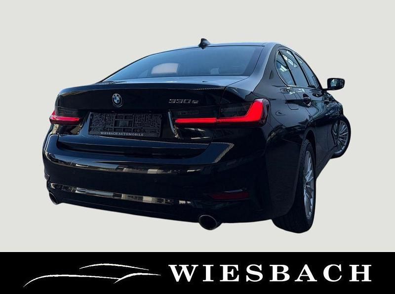 Gebraucht BMW 330e Sport Line 292 PS (214 kW) 2022 Schwarz 2 Limousine