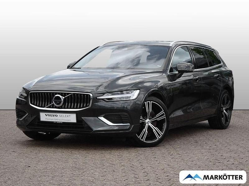 Grau Gebraucht 2022 Volvo V60 Plus Kombi | 37.950 € (Superpreis) - Bild 1/3