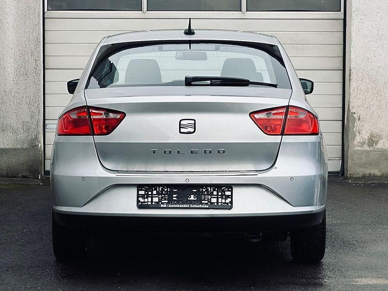 Gebraucht Seat Toledo 105 PS (77 kW) 2014 Silber Kleinwagen