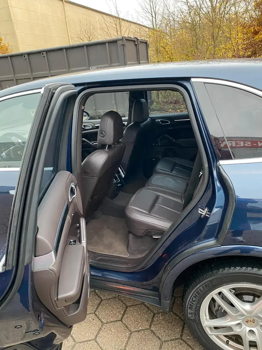 Gebraucht Porsche Cayenne 245 PS (180 kW) 2012 SUV