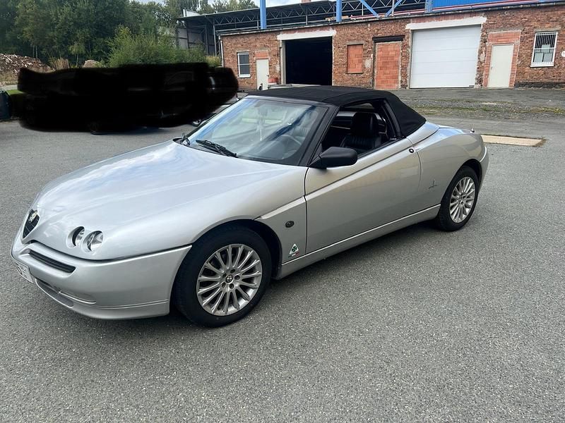 Silber Gebraucht 2002 Alfa Romeo Spider Cabrio | 5.450 € (Teuer) - Bild 1/4