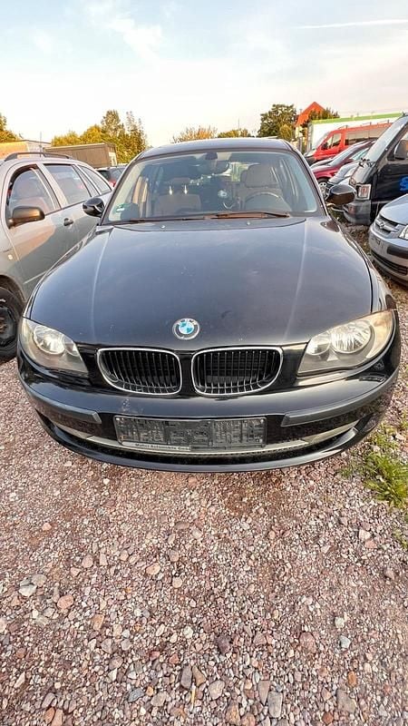 Schwarz Gebraucht 2008 BMW 116 Kleinwagen | 2.990 € (Guter Preis) - Bild 1/4